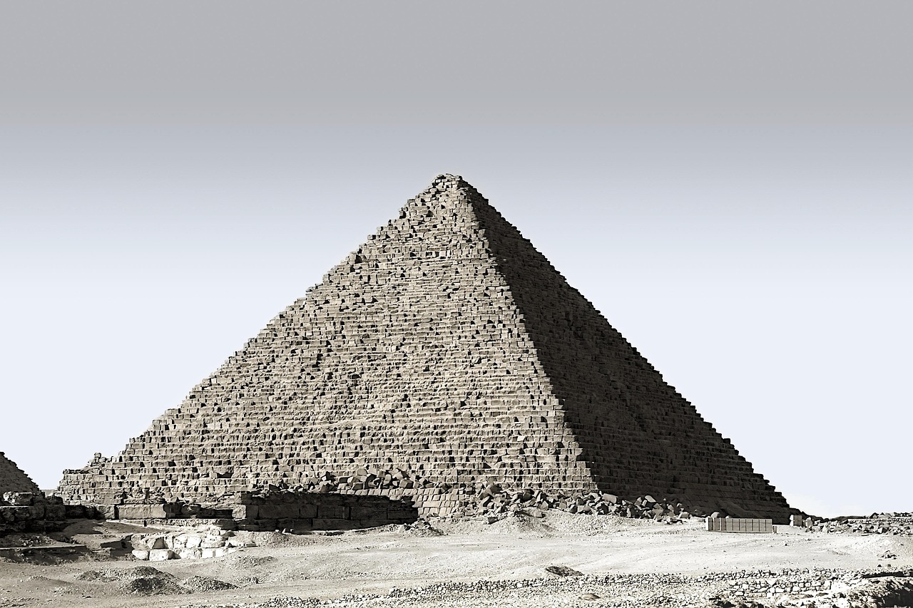 Flights to Cairo (CAI) - Pyramids and Nile - book airline tickets